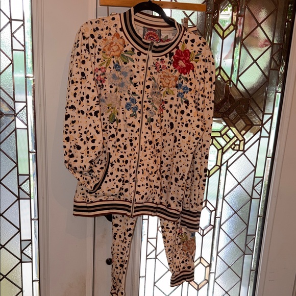 Johnny Was Pants - JOHNNY WAS SET Embroidered Animal Print Bomber Jacket/Joggers Large $425